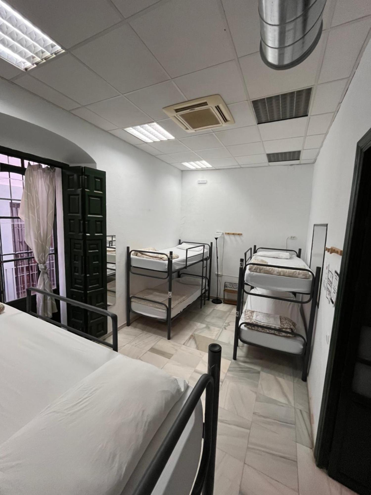 San Isidoro Hostel Sevilla Bagian luar foto