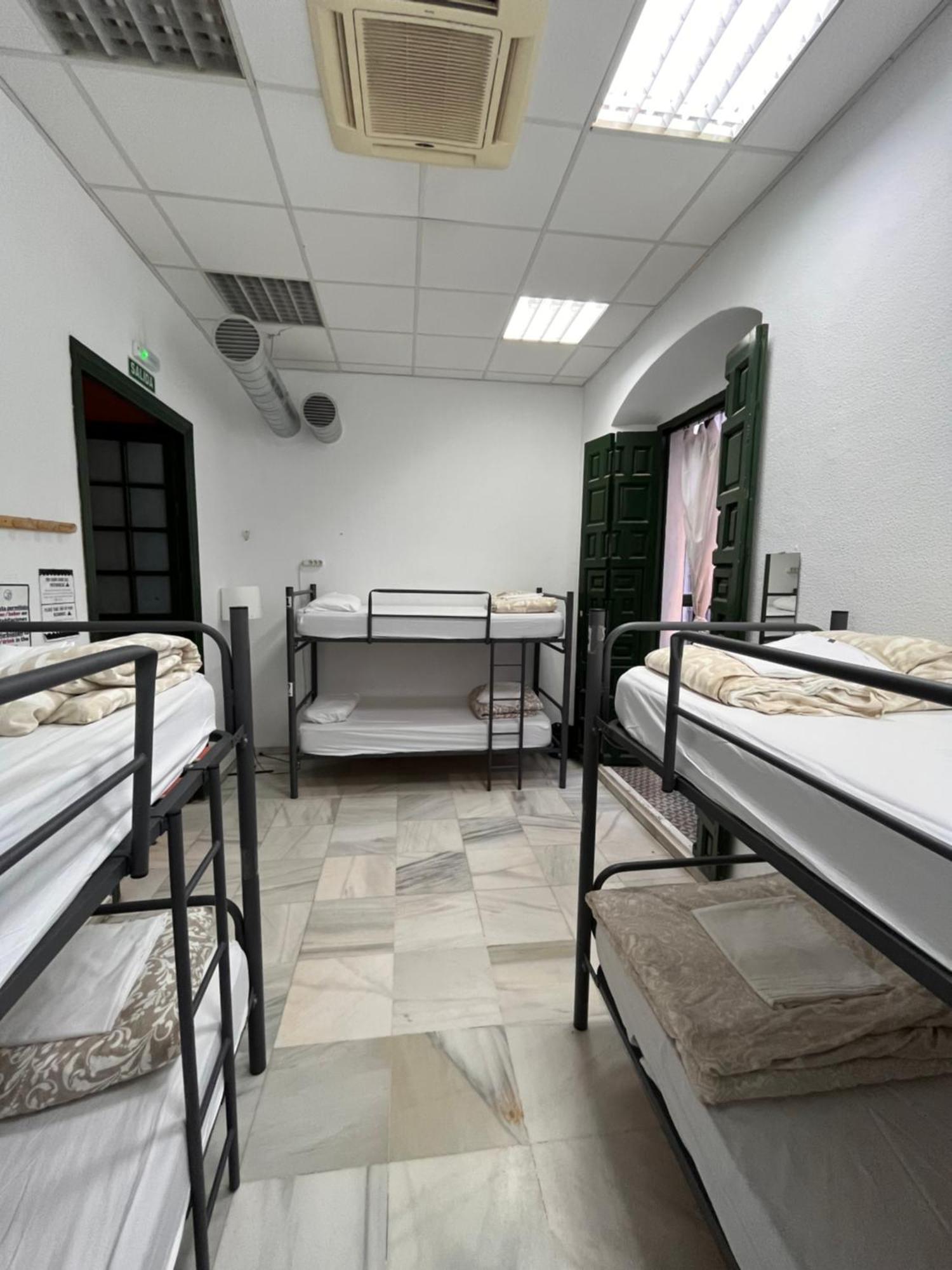 San Isidoro Hostel Sevilla Bagian luar foto