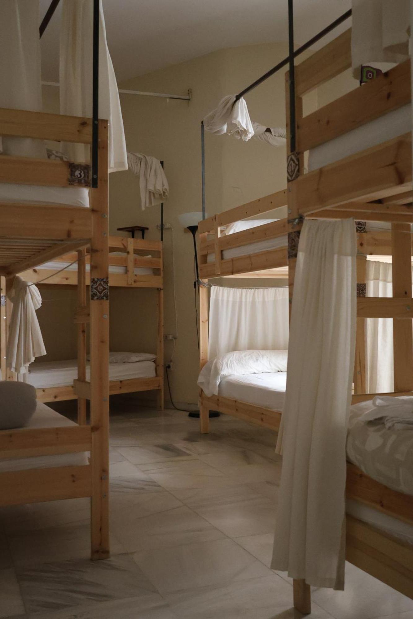 San Isidoro Hostel Sevilla Bagian luar foto